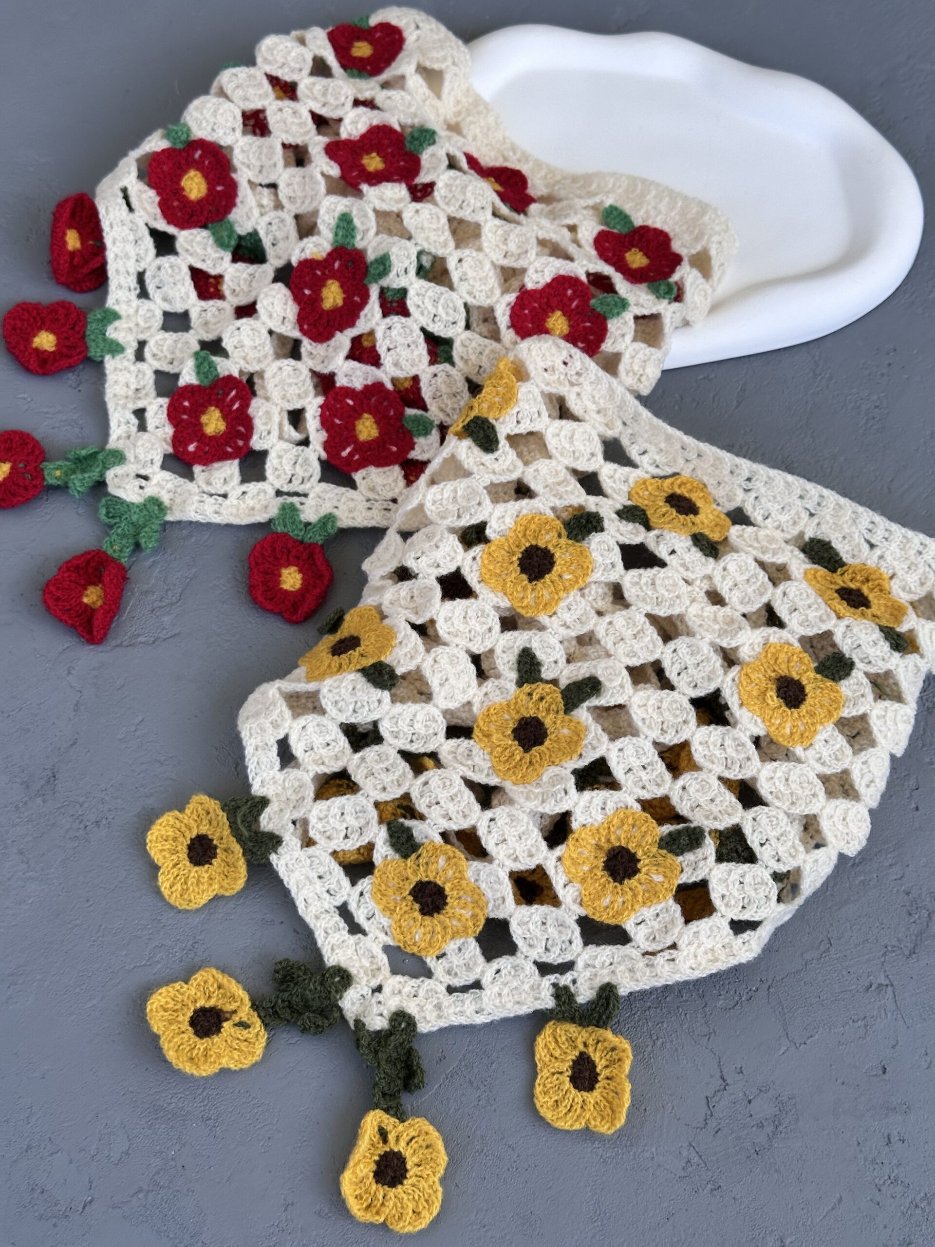 IMG_9608 Çiçek Sallantılı Bohem Bandana - Görsel 1