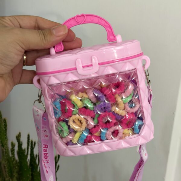 Pembe Çantalı Mandal Ve Havlu  Lastik